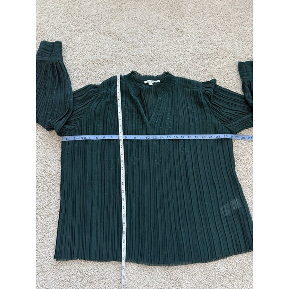 Chico’s Women’s 12 Emerald Green Shimmery Dot Chiffon V-Neck Blouse Long Sleeve - Picture 9 of 10